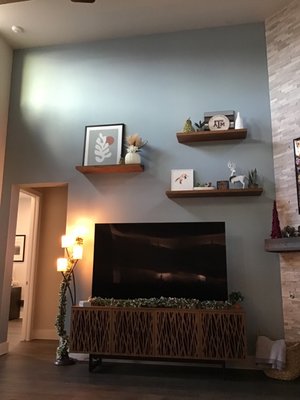 Accent Wall Painting 2023 - High ceiling accent wall in luxury home Accent Wall Painting 2023 - High ceiling accent wall in luxury home
