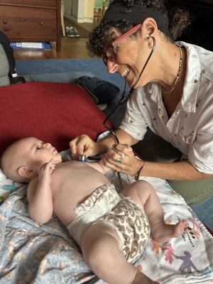 Postpartum / Postnatal Services - I offer comprehensive medical and holistic postpartum care for both you and your baby, all in the comfort of your own home.

As a licensed midwife and primary care provider, I provide six weeks of medical and holistic postpartum care for both the birthing parent and the newborn.

After returning home from the hospital, I will support you so you will be able to rest, recover, and focus on what matters most: healing and bonding with your baby.

My training and 35+ years of experience as a Licensed Midwife gives me substantial expertise in assessing and supporting normal parental and newborn health. If I observe anything outside of the normal postpartum scope of practice, I will recommend an appropriate follow up visit with your baby’s pediatrician or your own care provider.