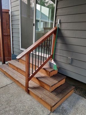 Replacement of handrails and wood surface of flooring. - This work was done in 2 days. Replacement of handrails and wood surface of flooring. - This work was done in 2 days.