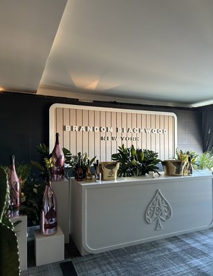 Ace of Spades Hennessy & Brandon Blackwood at Super Bowl 2023 - 🌴🌺✨ Escape to paradise with our Tropical Floral Event at Super Bowl 2023 in Phoenix, Arizona! 🌴🏈🌸 Working with Aces of Spades and Designer Brandon Blackwood, we created an event that was pure bliss. 🙌 From palm fronds to exotic blooms, every detail was carefully crafted to transport guests to an island oasis. 🌟 The vibrant colors and lush foliage truly transformed the space and made for the perfect backdrop for all of the Super Bowl festivities. 🎉💐
We are so grateful to have been a part of this amazing collaboration and can't wait to see what the future holds. 💫 Huge thanks to Aces of Spades and Brandon Blackwood for trusting us to bring their vision to life. 🙏 Stay tuned for more incredible events and floral designs from our team! 💐✨ #SuperBowl2023 #PhoenixArizona #TropicalFlowers #FloralEvent #AcesofSpades #BrandonBlackwood #EventDesign #IslandOasis #PalmFronds #ExoticBlooms #EventPlanning #EventProfs Ace of Spades Hennessy & Brandon Blackwood at Super Bowl 2023 - 🌴🌺✨ Escape to paradise with our Tropical Floral Event at Super Bowl 2023 in Phoenix, Arizona! 🌴🏈🌸 Working with Aces of Spades and Designer Brandon Blackwood, we created an event that was pure bliss. 🙌 From palm fronds to exotic blooms, every detail was carefully crafted to transport guests to an island oasis. 🌟 The vibrant colors and lush foliage truly transformed the space and made for the perfect backdrop for all of the Super Bowl festivities. 🎉💐
We are so grateful to have been a part of this amazing collaboration and can't wait to see what the future holds. 💫 Huge thanks to Aces of Spades and Brandon Blackwood for trusting us to bring their vision to life. 🙏 Stay tuned for more incredible events and floral designs from our team! 💐✨ #SuperBowl2023 #PhoenixArizona #TropicalFlowers #FloralEvent #AcesofSpades #BrandonBlackwood #EventDesign #IslandOasis #PalmFronds #ExoticBlooms #EventPlanning #EventProfs