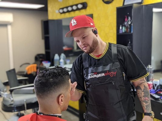 The Best of Blade Prestige - Hello Everyone if you Wanna looks a Sharp and Crisp Haircut come to Balde Prestige Barbershop on Ambridge. We give to you the Style what you looking for Make you Appoitnment Now