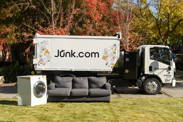 Junk.com - Same-day junk removal services for commercial and residential properties in Linthicum Heights, MD. We haul away old furniture, broken appliances, outdated electronics, mattresses, and more. We perform property cleanouts, construction debris removal, and discreet and compassionate hoarding cleanouts. Junk.com - Same-day junk removal services for commercial and residential properties in Linthicum Heights, MD. We haul away old furniture, broken appliances, outdated electronics, mattresses, and more. We perform property cleanouts, construction debris removal, and discreet and compassionate hoarding cleanouts.