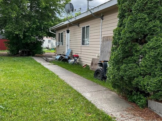 Sold-227 & 229 3rd Avenue W Duplex - Duplex in down town Columbia Falls, Mt. The whole building was listed for under $350,000. Contact Leslie for investment type of properties. Sold-227 & 229 3rd Avenue W Duplex - Duplex in down town Columbia Falls, Mt. The whole building was listed for under $350,000. Contact Leslie for investment type of properties.
