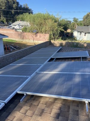 ESSENTIAL SOLAR PANEL CLEANING - Why you need to clean your solar panels! We also wash your roof, apply bird mesh, humane bird spikes, and wash your solar panels!
All for only $850!!!
We take cash cards and checks!