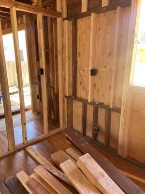 Encinitas remodeling boxing ,wire and makeup - Single house boxing and wire nice Encinitas remodeling boxing ,wire and makeup - Single house boxing and wire nice