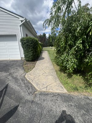 Biweekly lawn service. - This client is busy schedule caused them to call for an estimate. The property was fairly maintained before hand, but needed the professional touch. Schedule for biweekly maintenance. Biweekly lawn service. - This client is busy schedule caused them to call for an estimate. The property was fairly maintained before hand, but needed the professional touch. Schedule for biweekly maintenance.