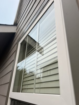 Pre-grad party window cleaning - Customer asked if we could come in before they hosted a grad party for their daughter.  Happy customers and Crystal Clear Windows.
