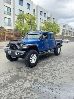2024 Jeep Gladiator Lift Kit - We did a Rough Country 3.5” Lift Kit on this 2024 Jeep Gladiator, Customer asked for the tires’ recommendations, We did 37” Toyo Open Country ATIII Tires, Customer was in love with it how it came out!! 2024 Jeep Gladiator Lift Kit - We did a Rough Country 3.5” Lift Kit on this 2024 Jeep Gladiator, Customer asked for the tires’ recommendations, We did 37” Toyo Open Country ATIII Tires, Customer was in love with it how it came out!!