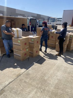 50 Boxes From Houston to Austin - This was a total of 50 boxes at 1500lbs delivered from a Houston warehouse to A new Austin home. 50 Boxes From Houston to Austin - This was a total of 50 boxes at 1500lbs delivered from a Houston warehouse to A new Austin home.
