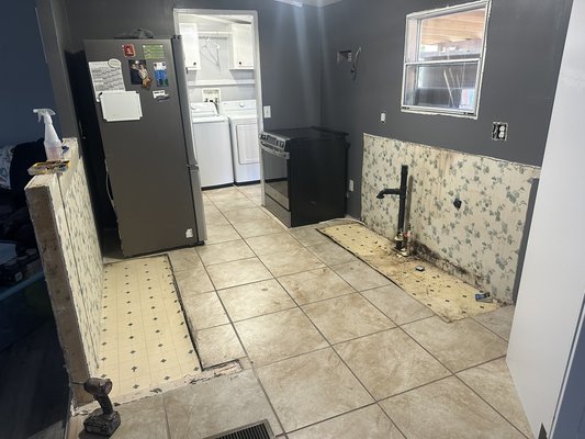 Kitchen remodel - Budget friendly kitchen remodel. Kitchen remodel - Budget friendly kitchen remodel.