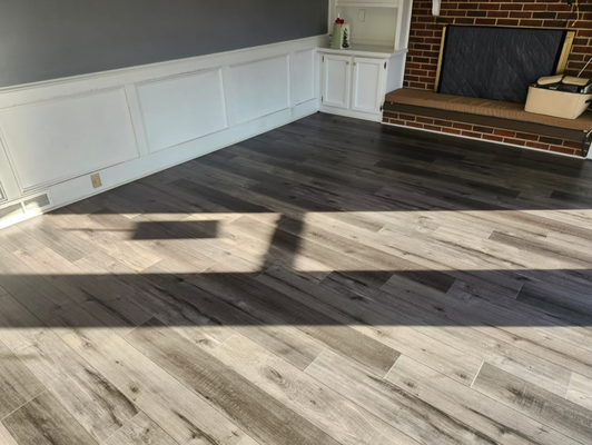 Apartment / Rental Cleanouts - We specialize in fast apartment and rental cleanouts for landlords, property
managers, and real estate professionals. From move-outs to evictions, we help
get units ready for the next tenant.
Services include:
- Full unit cleanouts
- Trash-outs & bulk item removal
- Foreclosure & eviction cleanups
Reliable, discreet, and on schedule.
- Same-day or next-day service (Call for availability)