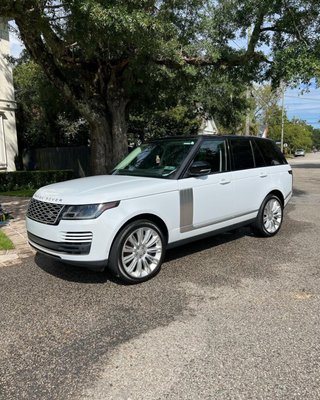 Land Rover Looking Right! - We come to you! We got this Land Rover looking right with a full silver detail inside and out! Give us a call today for all your car care needs!