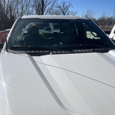 2021 Ford F250 - Client from Bessemer called in for thin crack on her F250. We install it same day & mobile service at her house and done it in no time.
Windshield Replacement for the F250. 2021 Ford F250 - Client from Bessemer called in for thin crack on her F250. We install it same day & mobile service at her house and done it in no time.
Windshield Replacement for the F250.