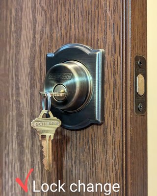 Schlage deadbolt change - Client called us because the old deadbolt stuck inside the frame and it was impossible to open the door from outside and from inside as well. We opened the door and installed high quality Schlage deadbolt.