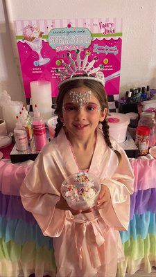 Lollipops & Gumdrops Princess individual pampering experience. - Lollipops & Gumdrops Children’s Spa individual Luxury Spa experience.