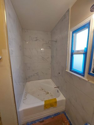 Bathroom - Bathroom. A classic tiling job. I had to level the walls, but this is a common thing. The customer was allowed not to cover the bath because he planned to change the enamel there. It took 4 days to work. Bathroom - Bathroom. A classic tiling job. I had to level the walls, but this is a common thing. The customer was allowed not to cover the bath because he planned to change the enamel there. It took 4 days to work.