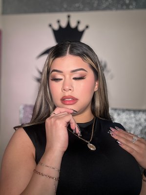 SOCIAL MAKEUP LOOK IS FOR ANY EVENT AND SHOW YOUR BEAUTY - Show your beauty with any makeup look! Like this book now
Resalta tu belleza con un maquillaje resaltante! SOCIAL MAKEUP LOOK IS FOR ANY EVENT AND SHOW YOUR BEAUTY - Show your beauty with any makeup look! Like this book now
Resalta tu belleza con un maquillaje resaltante!