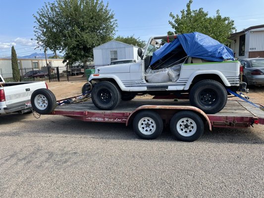 Towed a jeep to golden valley from Kingman - It was a nice hot sunny day the customer was very happy with my services I was quick on the call Towed a jeep to golden valley from Kingman - It was a nice hot sunny day the customer was very happy with my services I was quick on the call