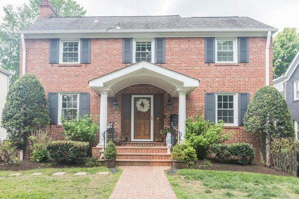 Bethesda Colonial - A gorgeous colonial in Bethesda. This home captures the history of the area with a hint of modern perfection.