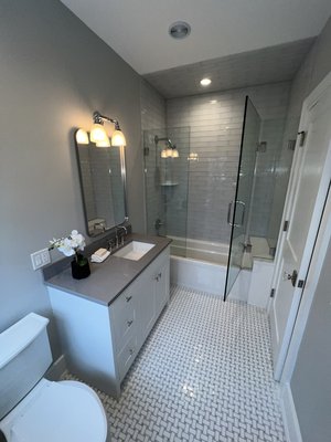 Bathroom Remodel - Intelli Remodel, we believe a bathroom should be more than a functional space—it should be a private sanctuary. We bring together discerning design, premium materials, and masterful craftsmanship to create bespoke bathrooms that exude elegance. From the first concept to the final detail, our process is seamless, discreet, and tailored to your lifestyle. Experience the perfect balance of intelligence and luxury.
