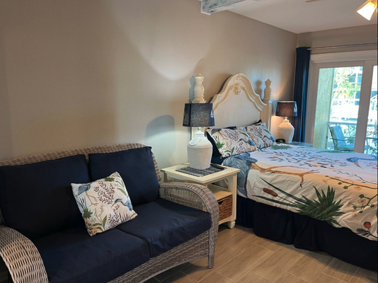 Room 101 "The Heron Room" - Here are some photos of our "Heron Room." Call us to book your stay today!