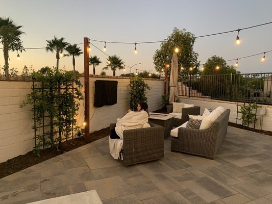Patio Pavers - Patio Pavers Installer in San Diego
A beautiful, unique patio area that is also a functional extension of your home can turn a typical gathering into an unforgettable afternoon or evening.

Pavers have many advantages over the ordinary poured concrete patio. The value of pavers alone is enough to choose them over concrete. Initially pavers may have a slightly higher upfront cost but over the years that cost will be paid back substantially. Pavers require very little to no maintenance saving you money on staining, sealing and repairs. Pavers are more durable than poured concrete and can easily handle the extreme temperatures without the risk of cracks. If you do need to repair a paver, there will be no unsightly scar left behind. Simply have the paver removed and repaired or replaced completely.

The fact that pavers are so versatile is one reason why they have become so popular in recent years. With pavers, the design choices are endless. There are so many colors, shapes, sizes and patterns to choose from that nearly everyone can find something to fit their personal style. Your new paver patio will have character and feel like an extension of your indoor living space. You can design it to complement your existing landscaping or take the opportunity to spruce up the area with new landscaping. Added features such as fire pits and outdoor kitchens really bring the space to life.