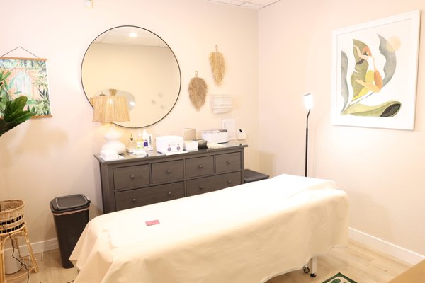 Treatment Rooms - Giving you the best waxing experience ever is our top priority! All of our estheticians at Wild Kitty Waxing Waxing are licensed professionals that have gone through extensive training with licensed professionals with over 20 years combined experience. We use the highest quality cream wax. Designed for sensitive skin and we implement the highest standard of sanitary protocols for every service. Treatment Rooms - Giving you the best waxing experience ever is our top priority! All of our estheticians at Wild Kitty Waxing Waxing are licensed professionals that have gone through extensive training with licensed professionals with over 20 years combined experience. We use the highest quality cream wax. Designed for sensitive skin and we implement the highest standard of sanitary protocols for every service.