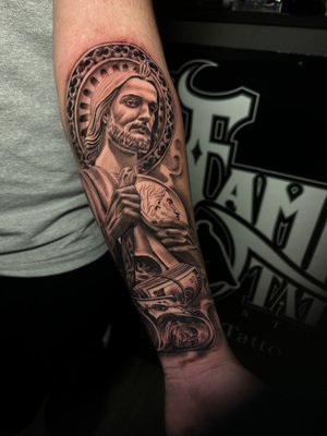 Michael Ramirez @ink_bythe_sea - Black and grey realism,aztec, color realism, portrait and lettering artist. Michael Ramirez @ink_bythe_sea - Black and grey realism,aztec, color realism, portrait and lettering artist.