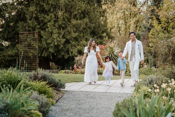 Spring mini session - Spring mini session at Bellevue Botanical Garden Spring mini session - Spring mini session at Bellevue Botanical Garden