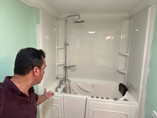 Walk-In Tub Installation - Walk-In Tub Installation Walk-In Tub Installation - Walk-In Tub Installation