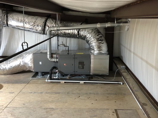 Hvac 4 ton, gas split system installation - This 4 ton Rheem gas split system was installed in Smithville TN. All brand new top of the line materials, call K&S today for your free estimate! Hvac 4 ton, gas split system installation - This 4 ton Rheem gas split system was installed in Smithville TN. All brand new top of the line materials, call K&S today for your free estimate!