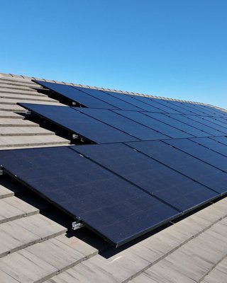 11.7kW System - 4426 sqft Roof - A rooftop that actually works for you. 💪🏻 Solar panels turning sunshine into real savings. 💸
11.7kW System - 4426 sqft Roof 11.7kW System - 4426 sqft Roof - A rooftop that actually works for you. 💪🏻 Solar panels turning sunshine into real savings. 💸
11.7kW System - 4426 sqft Roof
