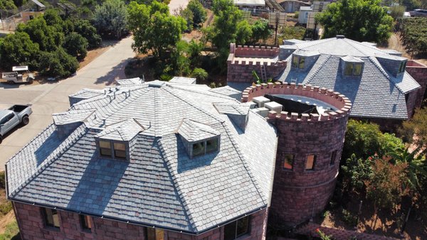 Roof Cleaning 2024 - This beautiful home was done by our whole Roof Washing package deal which includes before and after drone photos Roof Washing, Gutter cleaning, Exterior house rinsing and Window cleaning. I also replaced all the existing screens upon request. Roof Cleaning 2024 - This beautiful home was done by our whole Roof Washing package deal which includes before and after drone photos Roof Washing, Gutter cleaning, Exterior house rinsing and Window cleaning. I also replaced all the existing screens upon request.
