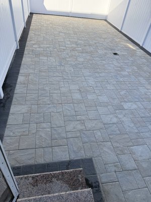 Pavers Project for Backyard - Call us today for a free estimate to upgrade your backyard project.
Pavers, Concrete or bricks
