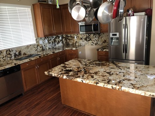 Granite Countertops - Kitchen Countertops (Granite) with eased edge and full backsplash Granite Countertops - Kitchen Countertops (Granite) with eased edge and full backsplash