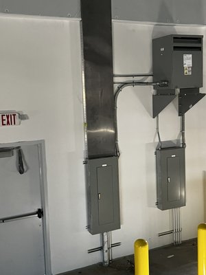 Residential and Commercial - LNP electric service offer comercial and residencial. Contact us for free estimate. Residential and Commercial - LNP electric service offer comercial and residencial. Contact us for free estimate.