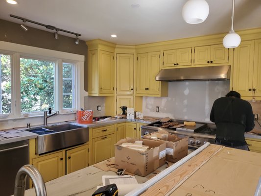 Kitchen remodeling1 202 - This remodel was done on old kitchen that was in bad shape. Kitchen remodeling1 202 - This remodel was done on old kitchen that was in bad shape.