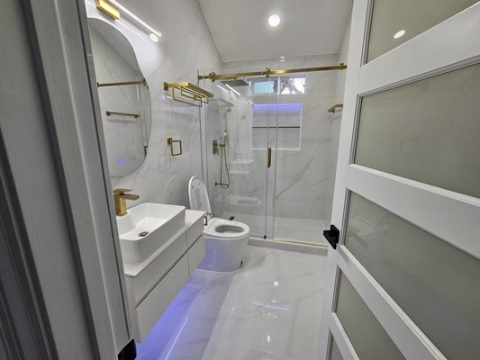 Bathroom Remodel in Pleasanton 2025 - This remodel was done in Pleasanton. The customer chose modern finishes and the outcome was beautiful