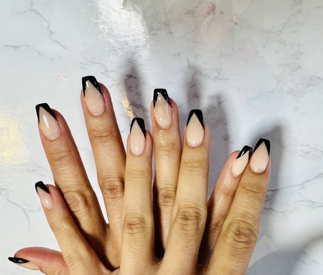 It's Spring Time - It's that time of the year to take care of yourself. Change up your style to match the season. Call today for an appointment It's Spring Time - It's that time of the year to take care of yourself. Change up your style to match the season. Call today for an appointment