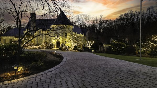 Commercial holiday lighting project 02 - Commercial holiday lighting project in Richmond, VA Commercial holiday lighting project 02 - Commercial holiday lighting project in Richmond, VA