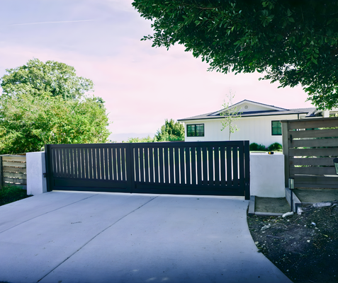 Custom Aluminum Gate, Fence & Patio System – Factory Direct Build - Most homeowners never see this part…

This project wasn’t “ordered” — it was manufactured from raw aluminum inside our U.S. facility.

From custom gate fabrication to fence panels and patio structure, everything was built to exact measurements — no kits, no resellers, no shortcuts.

✔️ Custom sizes & colors
✔️ 6063-T6 architectural aluminum
✔️ 7-stage powder coating for long-term durability
✔️ Engineered frames (not screw-based systems)
✔️ Built for modern homes + fire zone compliance

Instead of paying multiple markups through contractors and distributors, this client went direct to the source.

The result? A clean, seamless system designed specifically for the property — stronger, better fitting, and built to last.

📩 Message us for a custom quote or visit our factory showroom.