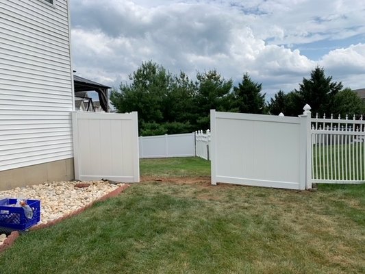 Vinyl Fencing - Vinyl Fencing Vinyl Fencing - Vinyl Fencing