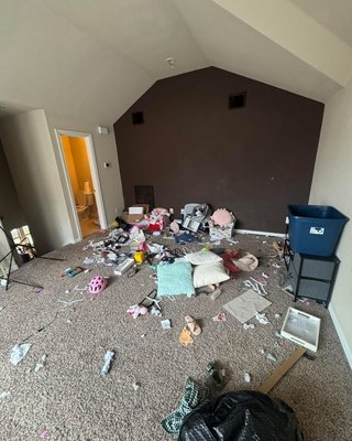 From Chaos to Clean - 🧼✨ From Chaos to Clean ✨🧼

Tired of walking into a mess that feels overwhelming? Let KAY’s Prestigious Cleaning transform your space just like this!
Swipe to see the before and after — yes, it’s the SAME room!

✅ Deep Cleaning
✅ Carpet Detailing
✅ Decluttering & Organization
✅ Move-out/Move-in Ready

📍 Serving Prosper, Allen, McKinney & surrounding areas
Message now to book your spot —  (469) 215-9829