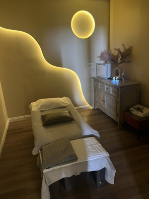 hannah wellness spa - We are on the beautiful seaside of La Jolla. Brand new decoration, the most professional techniques, cleanliness and service are our tenets. Everyone is a licensed massage therapist and beautician with more than 5 years of experience. If you don’t like it, you don’t need to pay. hannah wellness spa - We are on the beautiful seaside of La Jolla. Brand new decoration, the most professional techniques, cleanliness and service are our tenets. Everyone is a licensed massage therapist and beautician with more than 5 years of experience. If you don’t like it, you don’t need to pay.