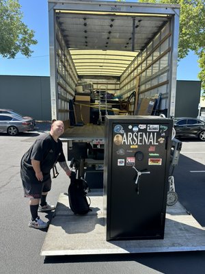 Professional Safe Moving – Portland, OR - A look at some of the safe and heavy-item moves handled by the Lakeford Moving team throughout Portland and surrounding areas. Our experienced movers use the proper equipment, protection, and moving techniques to carefully transport heavy safes while protecting floors, walls, doorways, and surrounding property. Professional, careful, and prepared for the heavy lifting.