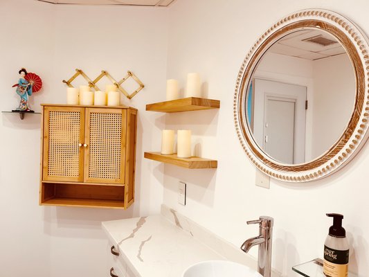 Hanako Spa - Yumoto Onsen is a Japanese spa offers a tranquil oasis for relaxation. Indulge in our signature massages, facials, and sound meditation to pamper yourself and celebrate special occasions like anniversary and birthday.