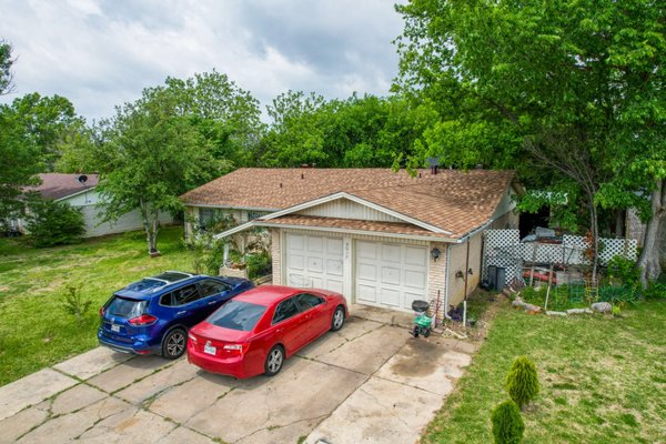Landlord specials - This home was one of many owned by this landlord that rents to various tenants. She was happy to learn that we could take care of multiple properties for her through our landlord specials