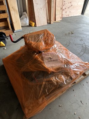 RV Hitch Shipment - Shipment of an 5th Wheel RV Hitch from California to Florida