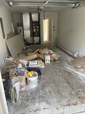 Contractor clean out - This was a whole home remodel. The contractor knew he did not have to spend money with a dumpster rental sitting in the driveway. He called We Toss It and was serviced the same day! Contractor clean out - This was a whole home remodel. The contractor knew he did not have to spend money with a dumpster rental sitting in the driveway. He called We Toss It and was serviced the same day!
