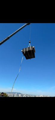 Crane pick in San Francisco - In the dense urban environment of San Francisco, lifting a jacuzzi onto a rooftop or backyard with an 80-ton crane requires precision, planning, and compliance with city regulations. This type of lift is commonly needed for homes with limited access or high-rise buildings where traditional installation methods are impossible. Crane pick in San Francisco - In the dense urban environment of San Francisco, lifting a jacuzzi onto a rooftop or backyard with an 80-ton crane requires precision, planning, and compliance with city regulations. This type of lift is commonly needed for homes with limited access or high-rise buildings where traditional installation methods are impossible.